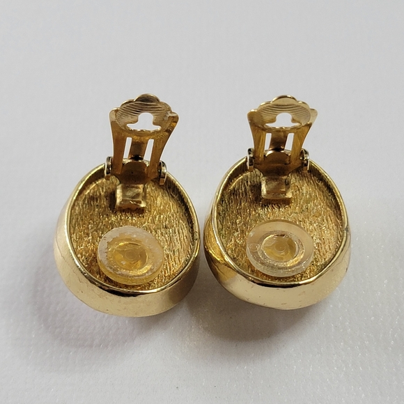 CHRISTIAN DIOR Pearl Rhinestone Pendant Necklace & DIOR Pearl Earrings - Picture 11 of 12